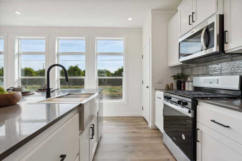 Space 216 Interior Photo