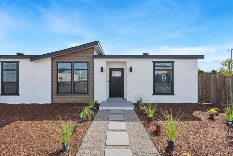 Space 216 Exterior Photo